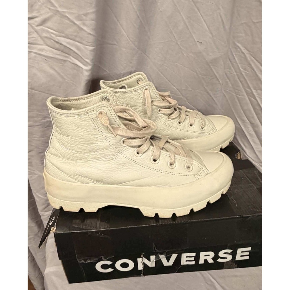 Converse Women 8 Desert Sand Lugged 2.0 Leather High Top Platform Boots A03908C
